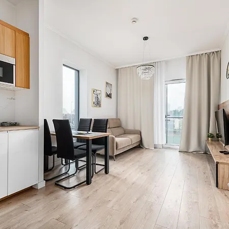 Rentplanet - Bliska Wola Apartment Warsaw Exterior photo