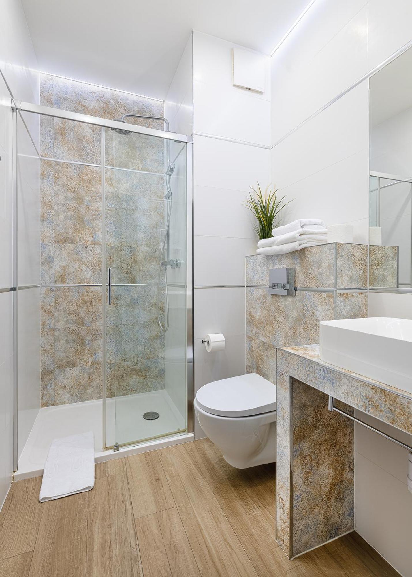 Rentplanet - Bliska Wola Apartment Warschau